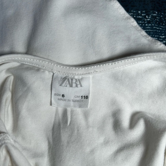 White Eyelet Ruffle Kids One Piece 3/6months infant (c) - Picture 6 of 7